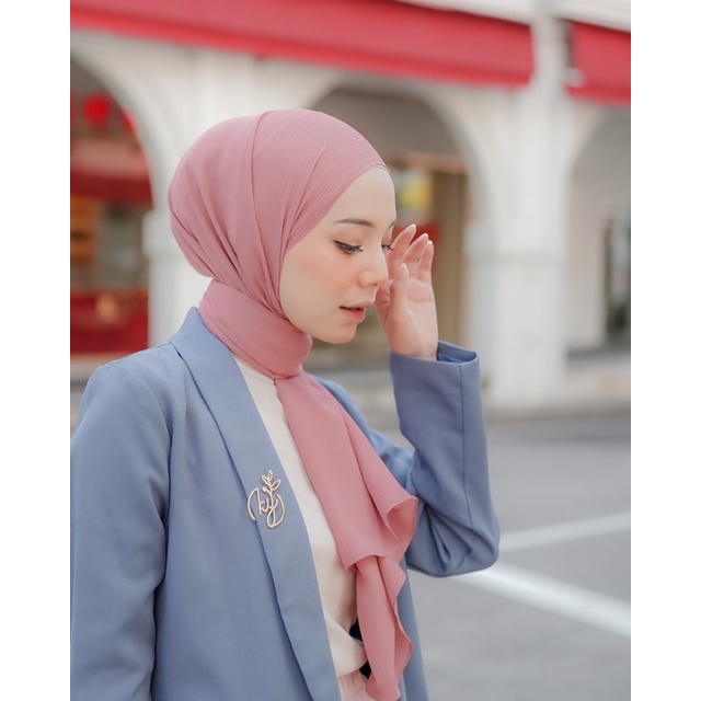 Koyu Hijab Pasmina Premium CRADENZIA SILK