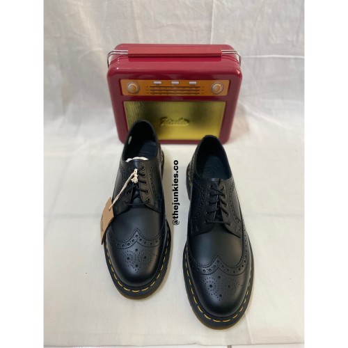 Sepatu Dr. Martens 3989 Wingtip YS Blacksmooth