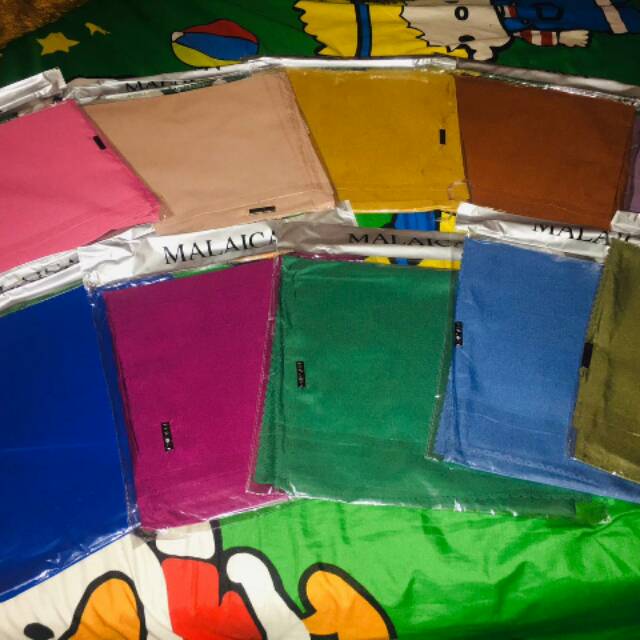 Jilbab Segiempat Voal Lasercut