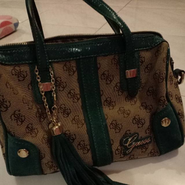 Tas wanita guess Ori (preloved)