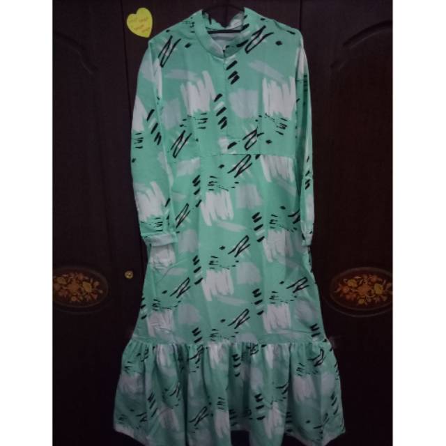 PRELOVED GAMIS MONALISA ABSTRAK