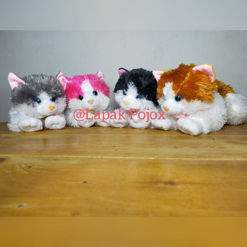 Boneka Lying Cat Size S