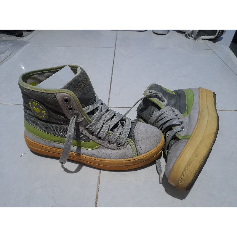 Preloved Original Gosh Shoes