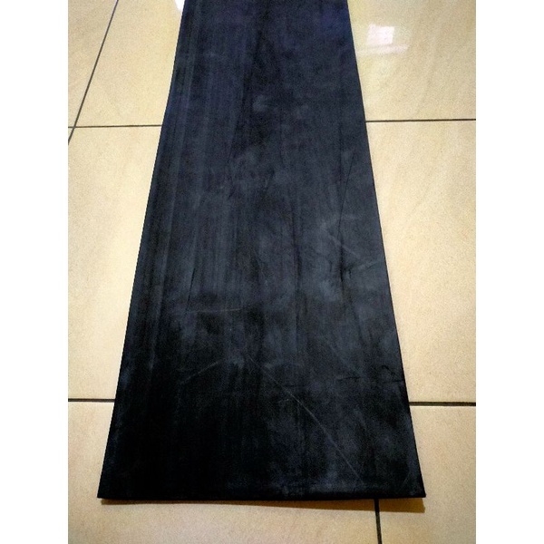 Karpet Karet Lumpur Belakang Mobil Truk Fuso ukuran 170 cm x 30 cm