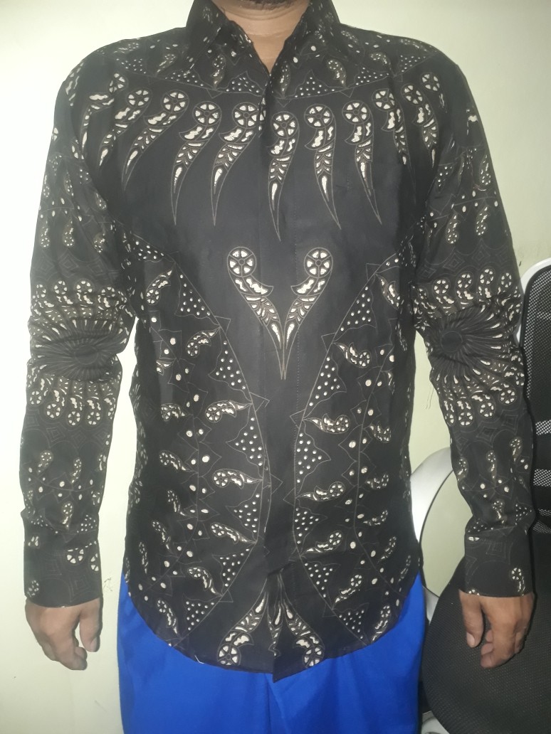 Cakra Wangsa Kemeja Batik Pria Lengan Panjang Slimfit Katun Printing Hem Baju Seragam Kantor Modern