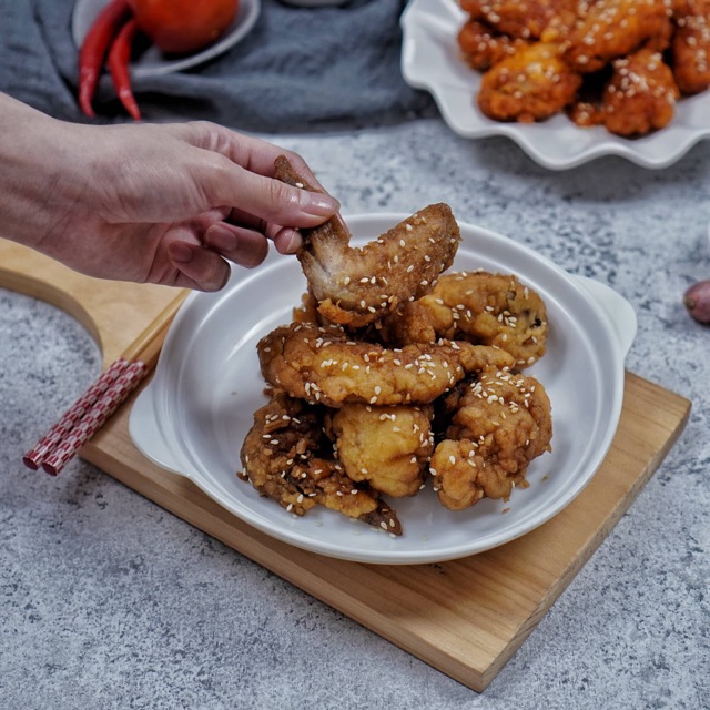 

Lazymamafood korean Fried chicken