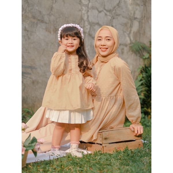 atasan baju lebaran renda ibu dan anak / TASYA TOP