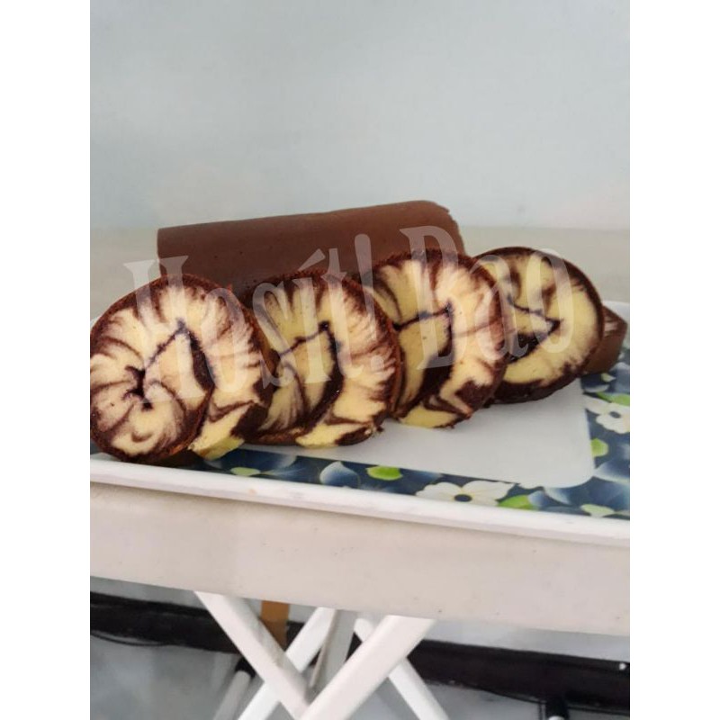 

Hurricane Roll Cake || Bolu Gulung isi Blueberry/Strawberry/Coklat