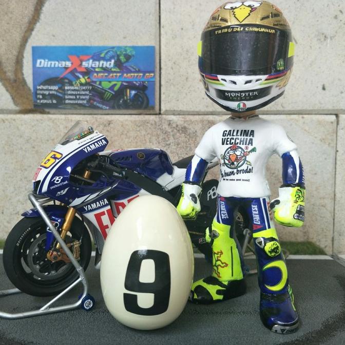 hanya disini] Figure Valentino Rossi World Champion 2009 ccok buat Tamiya Minichamps