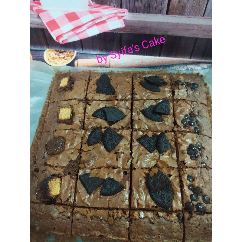 

fudgy brownies panggang sekat/potong
