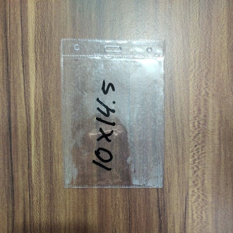 

Kantong Plastik Mika Cover Nametag Panitia / ID CARD Uk. 10 x 14.5 cm
