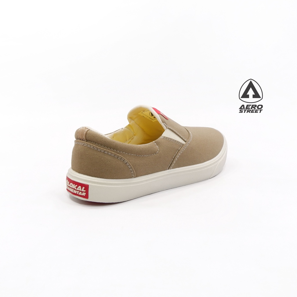 Aerostreet 37-44 Comfy Khaki - Sepatu Slip On Pria Wanita New