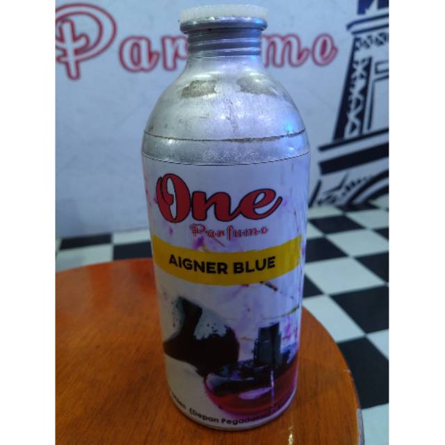 Aigner blue