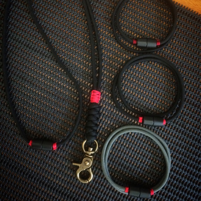 

Lanyard set with Bracelet