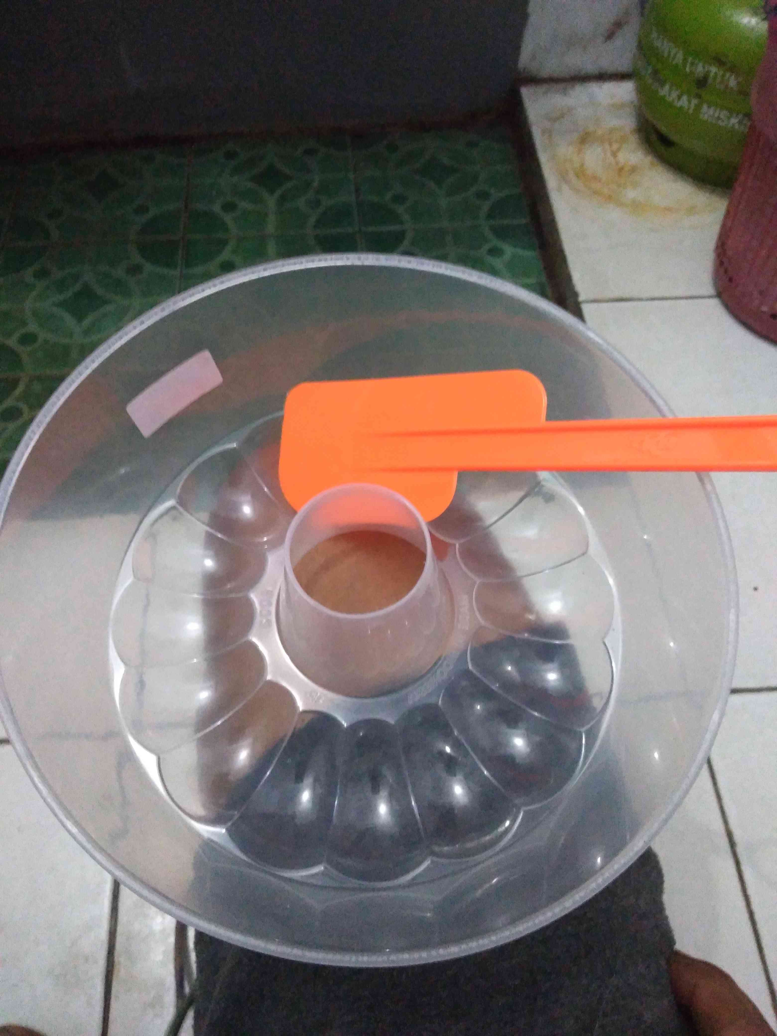 Serbet Kartun Warna.