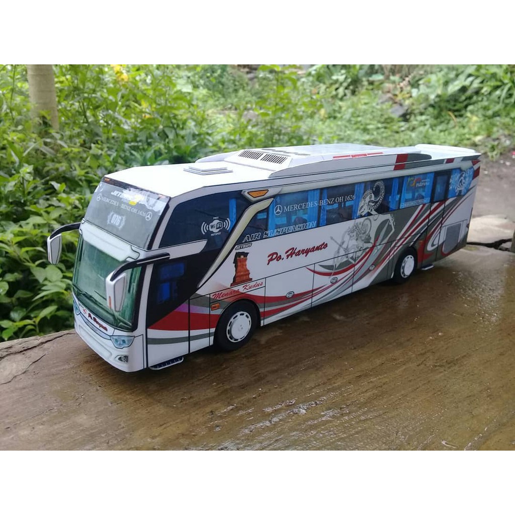 Miniatur Bus Haryanto SHD Wayang Merah Putih