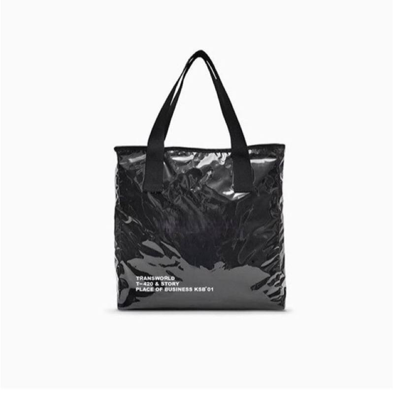 TOTEBAG HITAM TRANSWORLD