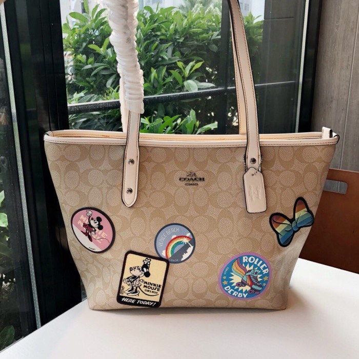 C0ach x Disney Tote Minnie Patches City Zip