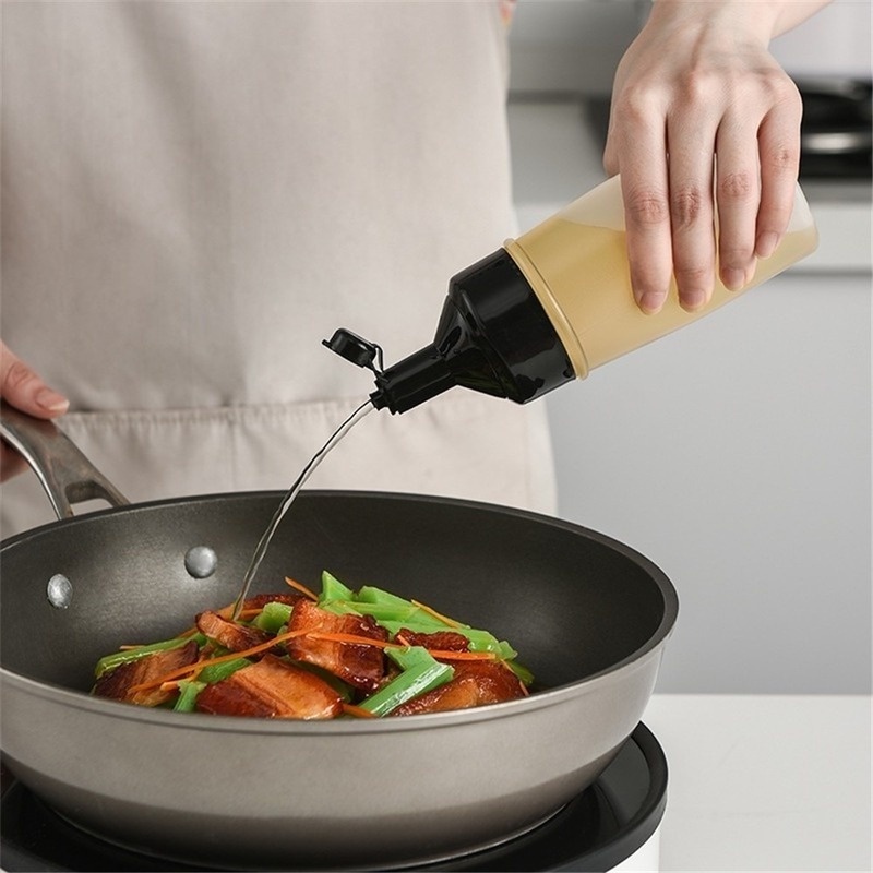 Botol Saus / Kecap / Salad / Minyak Model Remas Bahan Plastik Anti Bocor 250ml Untuk Dapur