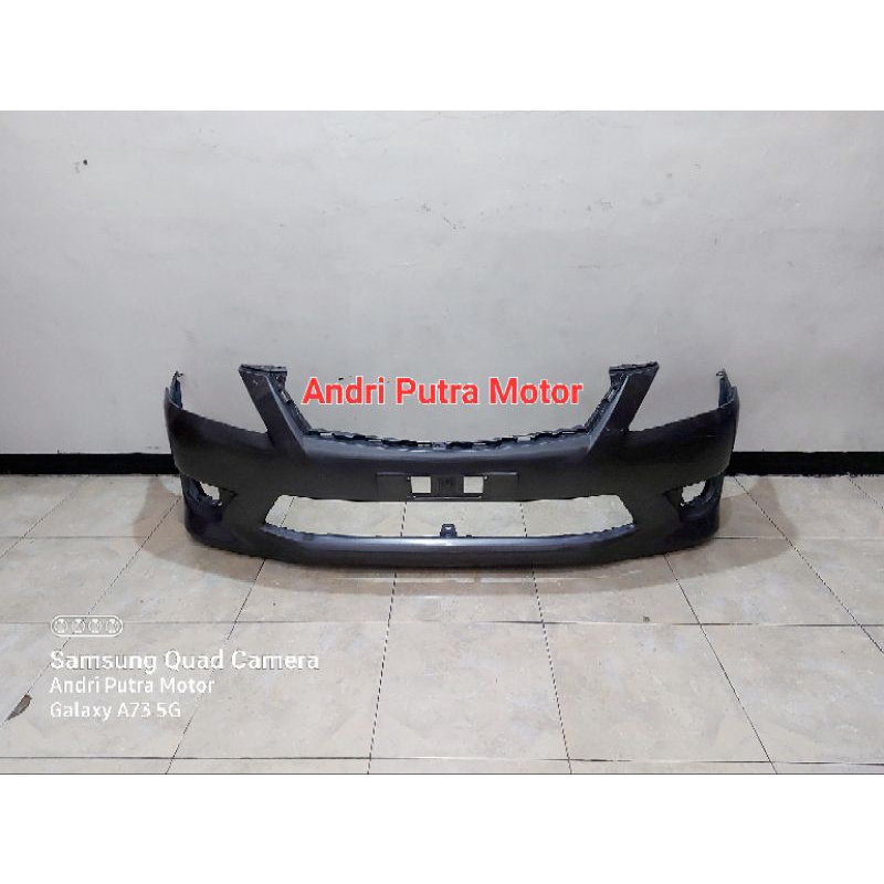 Bumper Bemper Depan Innova 2012 Original