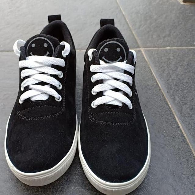 Sepatu Sekolah Hitam sol putih Wanita Cewe Perempuan Murah Grosir