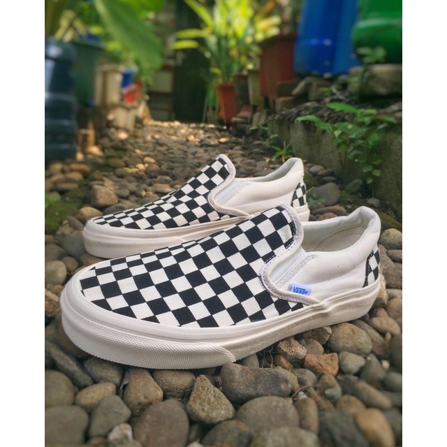 SALE   VANS SLIP ON CHECKERBOARD PRIA / WANITA
