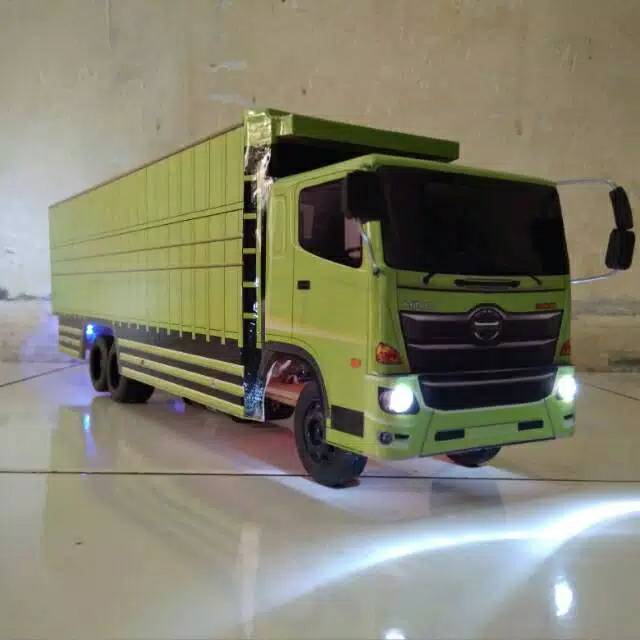 Miniatur Truk Hino 500 Ranger  Remot Control/Non RC Variasi Lampuan