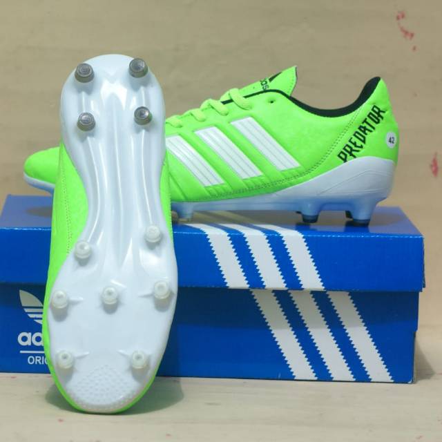 Sepatu Bola Adidas Predator GO Premium , futsal , sepak bola , bola