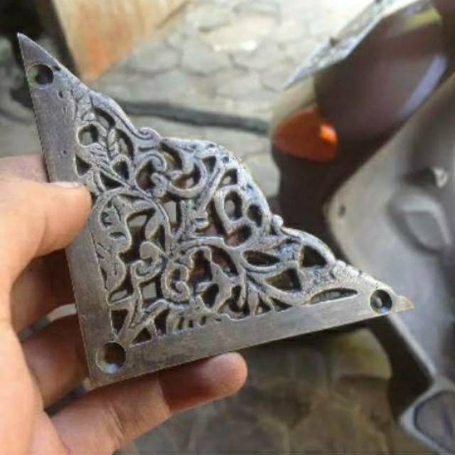 Siku Ukir Ornamen Meja Lemari Pintu Kuningan Antik Murah 10cm