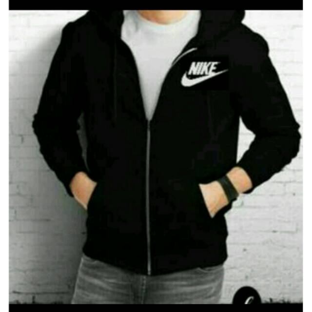 Jaket hoodie Nike warna hitam polos