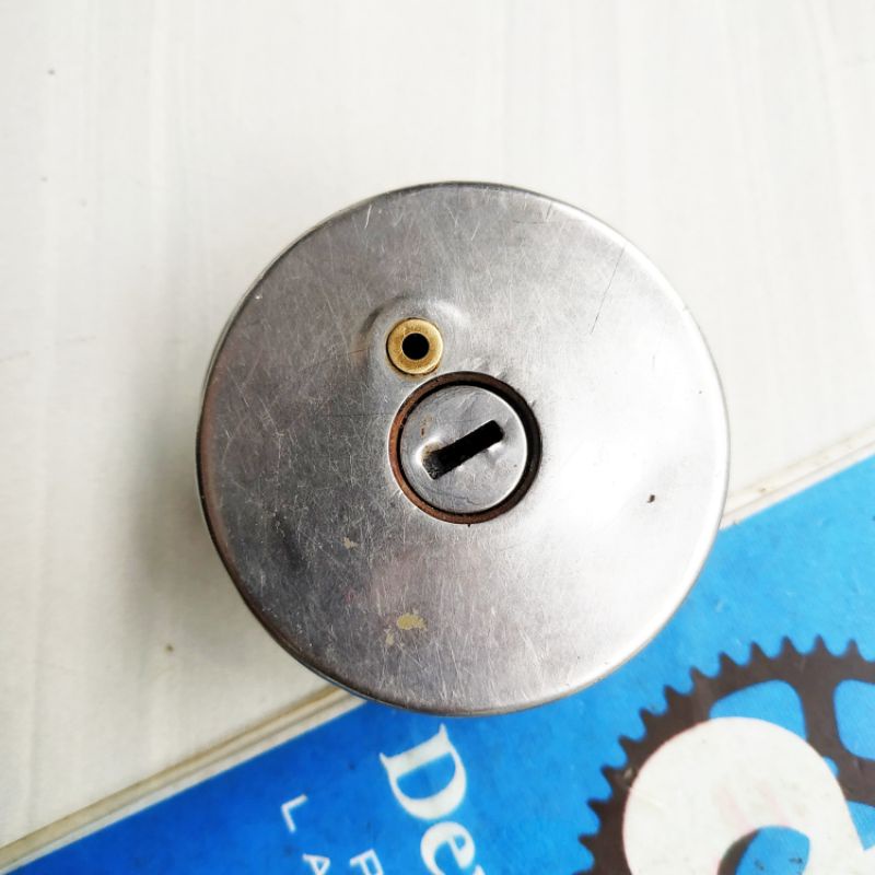 Tutup tangki yamaha L2 super Dt100 bekas