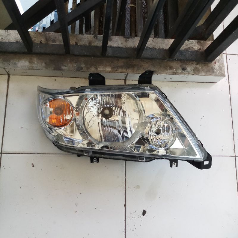 Headlamp Isuzu Panther