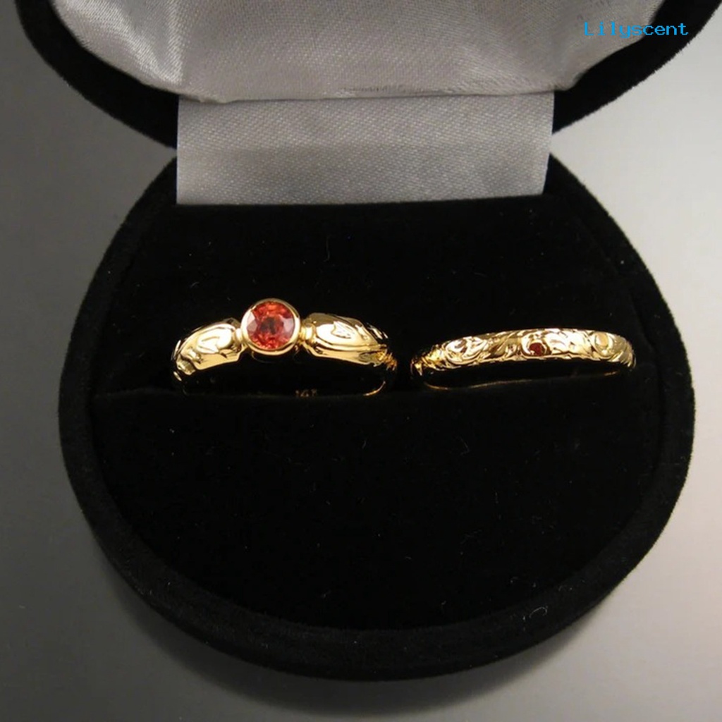 2 Pcs Cincin Berlian Imitasi Bentuk Geometris Warna Merah Untuk Wanita