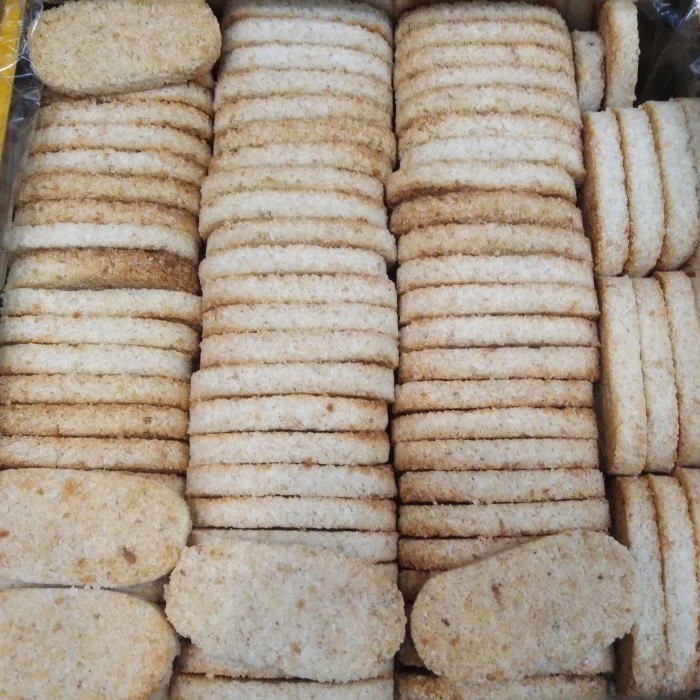 

KUE SAGON OVAL SAGON KELAPA RENYAH DAN MANIS 250 GR