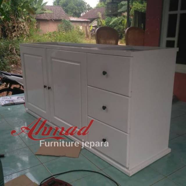 Meja dapur minimalis