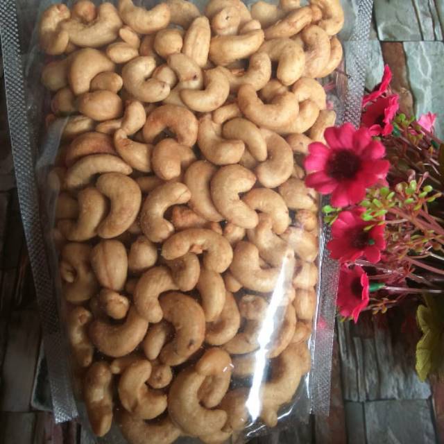 

Kacang mede kualitas super