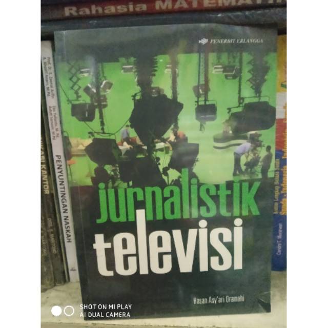 Buku jurnalistik televisi