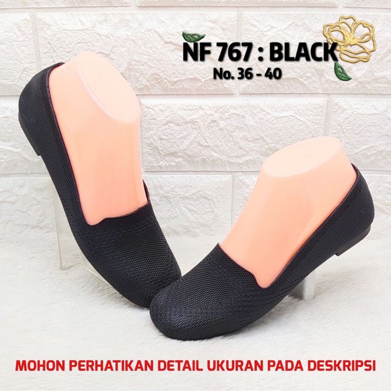 Sepatu Karet Slip On Wanita motif Rajut  / New Sepatu Jelly Vellysia 767