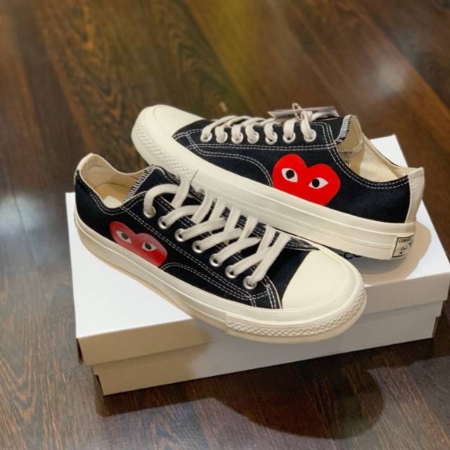 Converse Play love low | Shopee Indonesia