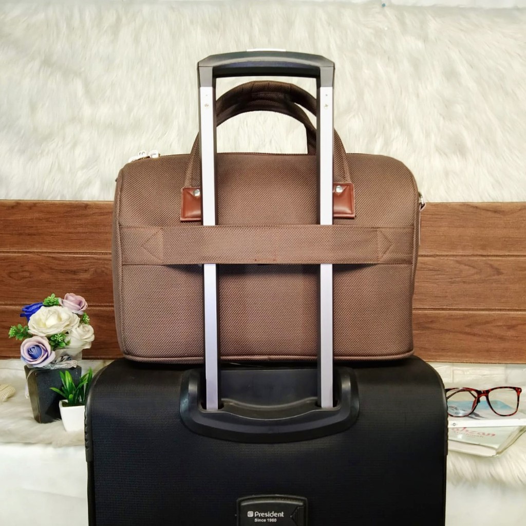 TAS SLEMPANG WANITA MODEL TAS TRAVEL BAG TRAVELING JINJING/TENTENG BISA UNTUK TAS SELEMPANG PAKAIAN