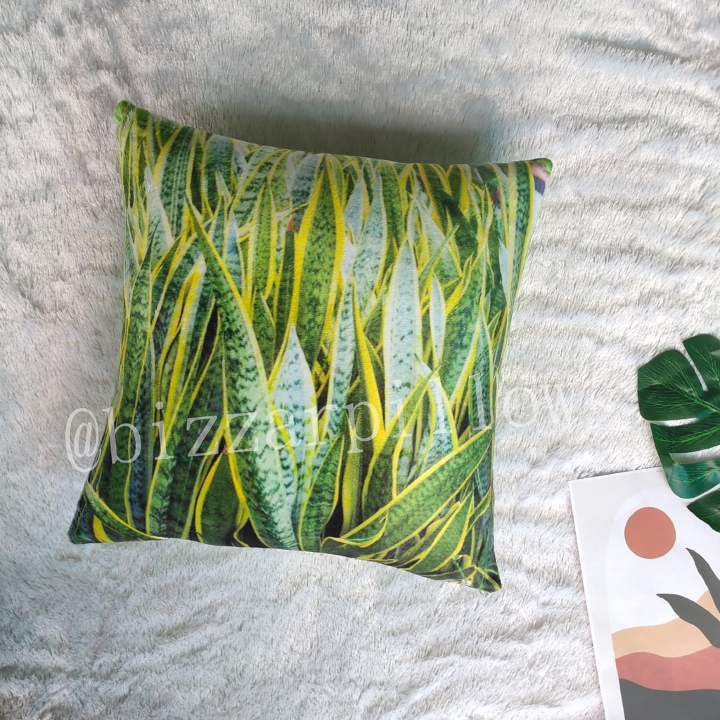 Bizzarpillow Bantal Sofa Motif Daun Leaves Monstera 40 x 40 cm BZ153