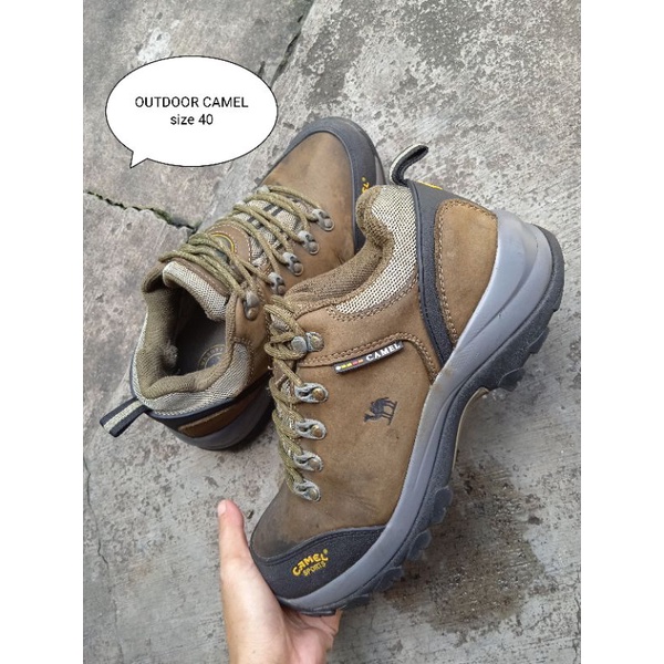 SEPATU OUTDOOR SECOND BRAND CAMEL SIZE 40