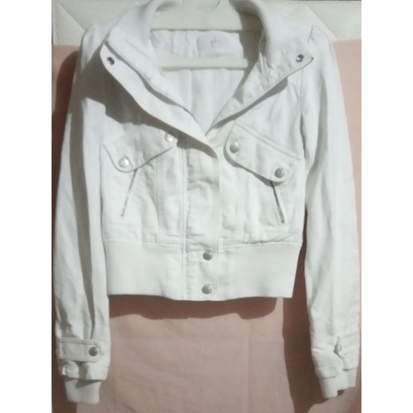 jaket branded bahan denim putih murah preloved thrift