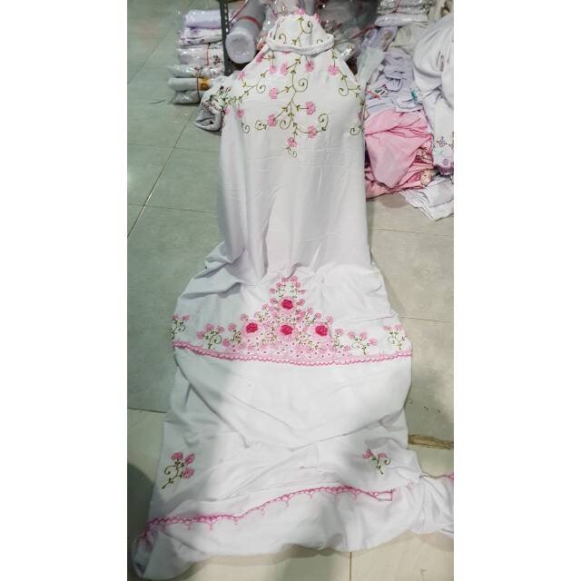 Mukena bordir mawar timbul/mukena bordir kaca