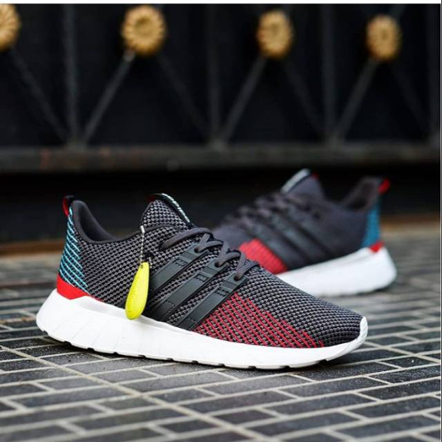 Adidas Questar Flow