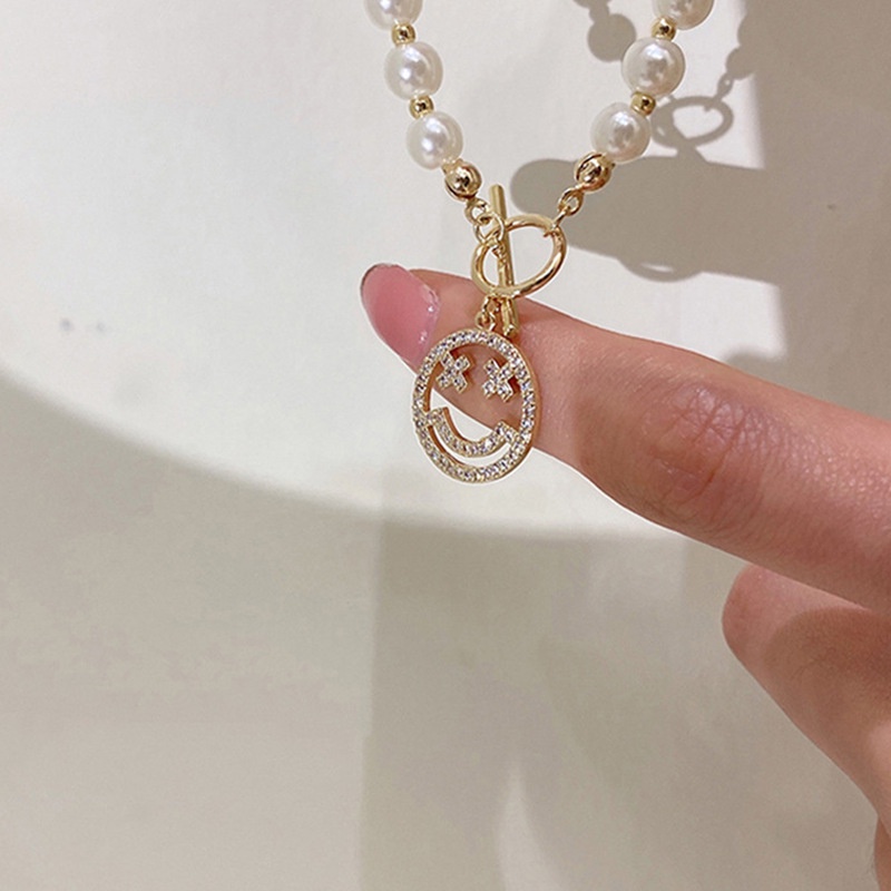 Kalung Choker Rantai Klavikula Hias Liontin Mutiara Wajah Senyum Untuk Wanita