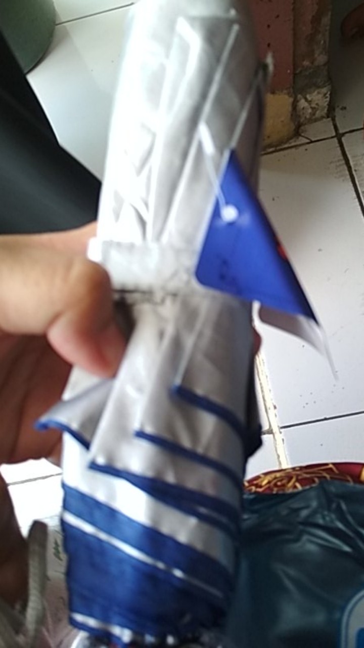 Payung Lipat  Silver Biru Polos Sablon Promosi