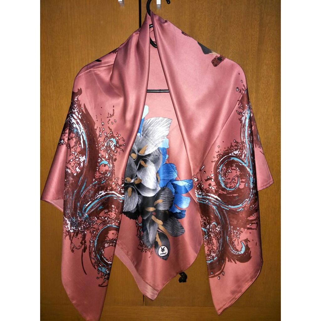 Kerudung Segiempat Yeffa Cavali