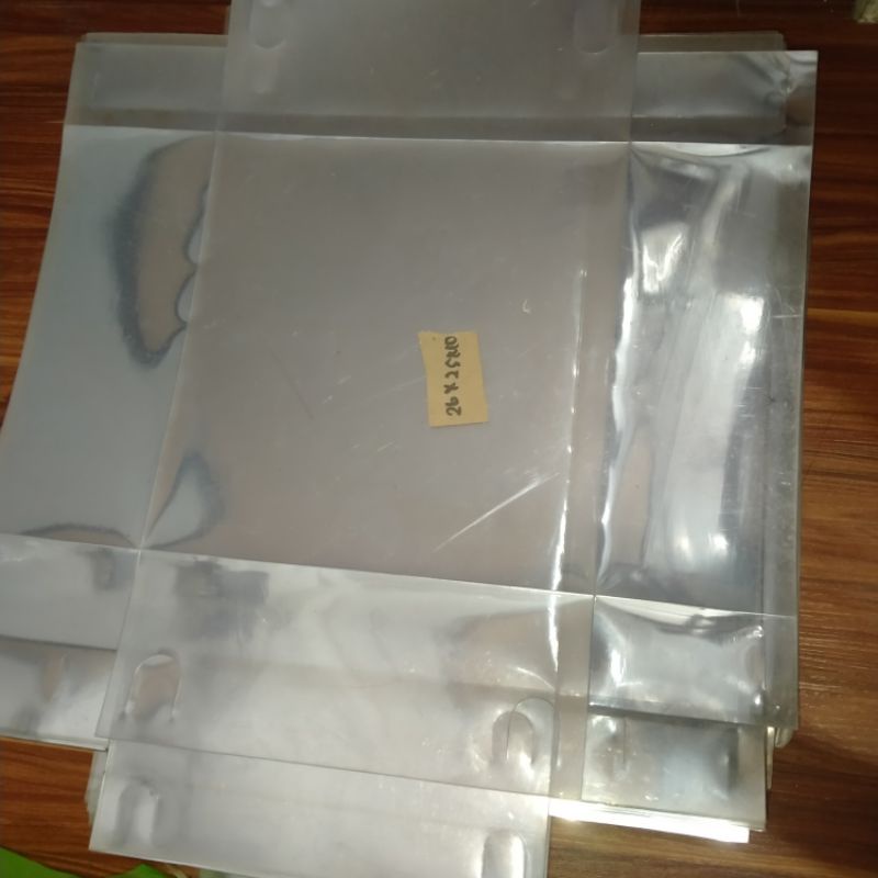 

Tutup mika 26x25x10 cm tebal 0.30mm