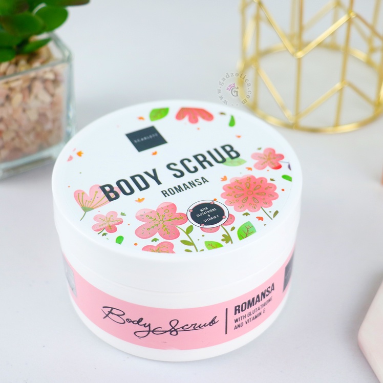 ✨ AKU MURAH ✨SCARLETT Brightening Whitening Body Scrub Romansa